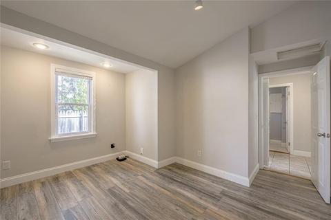 70 State St, Warwick, RI 02889 photo 14