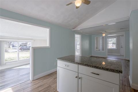 70 State St, Warwick, RI 02889 photo 2
