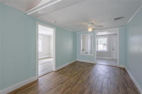 70 State St, Warwick, RI 02889 photo 4