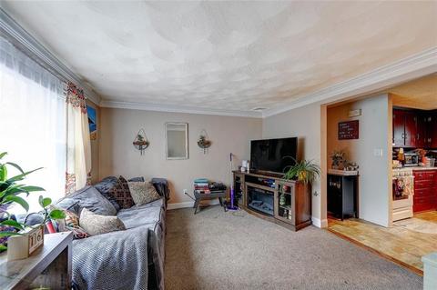 91 Palace Ave, Warwick, RI 02886 photo 31