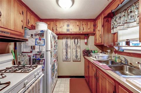 91 Palace Ave, Warwick, RI 02886 photo 9