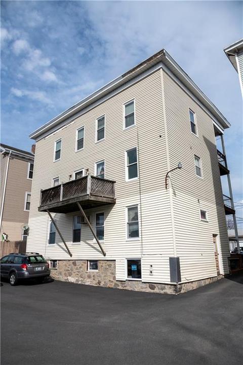 64 Merida Ave, Woonsocket, RI 02895 photo 2