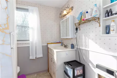 120 Beacon Ave, Woonsocket, RI 02895 photo 9