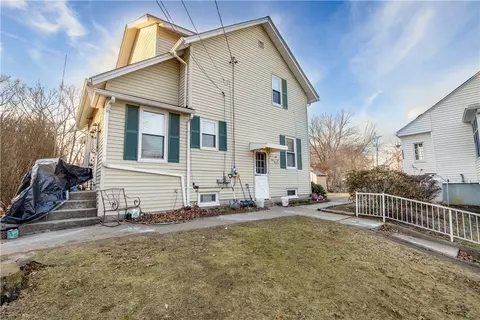 120 Beacon Ave, Woonsocket, RI 02895 photo 2