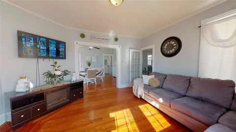 39 Bernice Ave, Woonsocket, RI 02895 photo 6