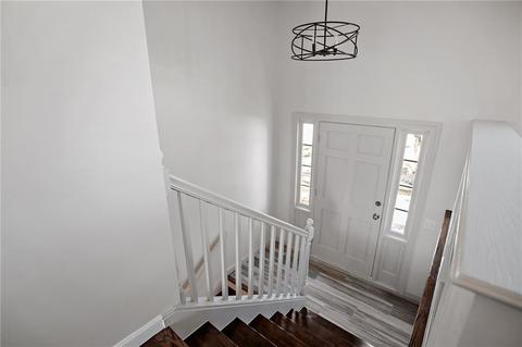 10 Ormond Dr, East Providence, RI 02915 photo 4