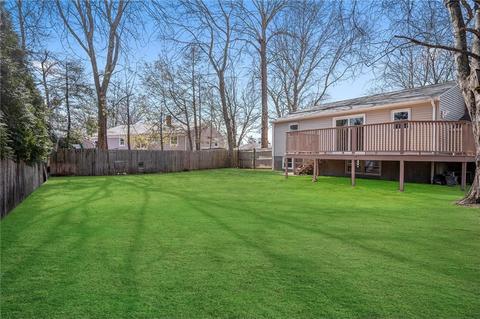 10 Ormond Dr, East Providence, RI 02915 photo 3