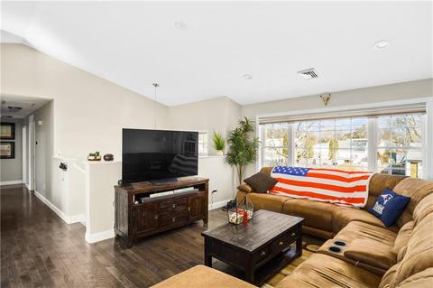 6 Grant St, Warwick, RI 02886 photo 5