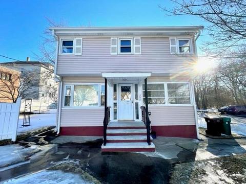 207 Mowry St, Woonsocket, RI 02895 photo 1