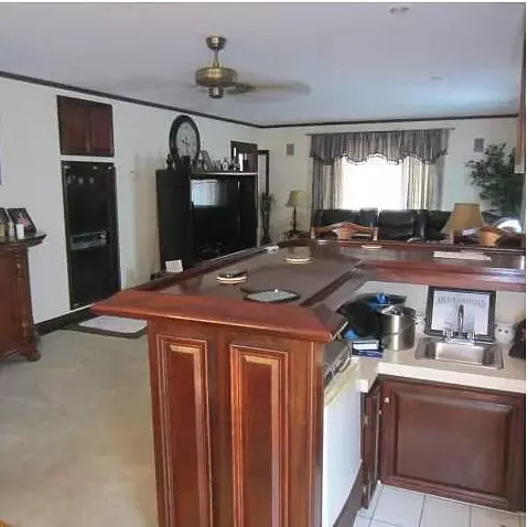 52 Third Ave, Woonsocket, RI 02895 photo 4