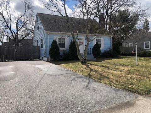 76 Cavalcade Blvd, Warwick, RI 02889 photo 3