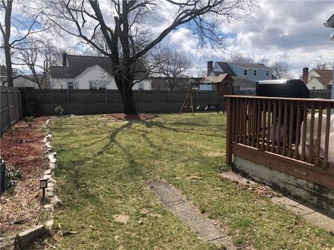 76 Cavalcade Blvd, Warwick, RI 02889 photo 4