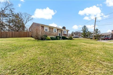 170 Oak Tree Ave, Warwick, RI 02886 photo 2