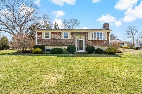 170 Oak Tree Ave, Warwick, RI 02886 photo 3