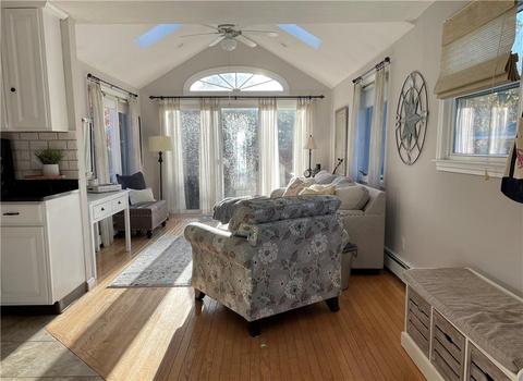 170 Oak Tree Ave, Warwick, RI 02886 photo 5