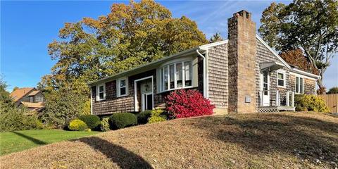 170 Oak Tree Ave, Warwick, RI 02886 photo 4