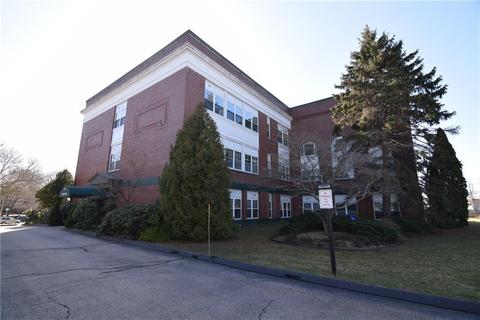 140 High St #301, Westerly, RI 02891 photo 2