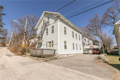 7 Lewis St, Woonsocket, RI 02895 photo 1