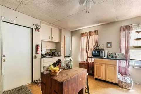 7 Lewis St, Woonsocket, RI 02895 photo 8