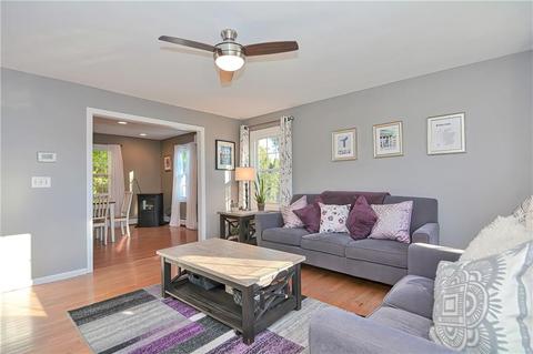 8 Greg Dr, Warren, RI 02885 photo 6
