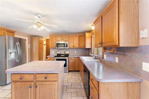 5 Cote Ct, Coventry, RI 02816 photo 6
