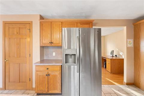5 Cote Ct, Coventry, RI 02816 photo 8