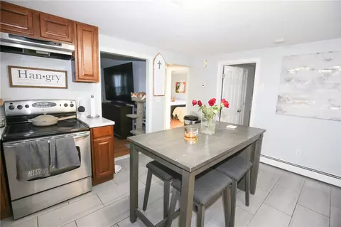 27 Everett St, Pawtucket, RI 02861 photo 17