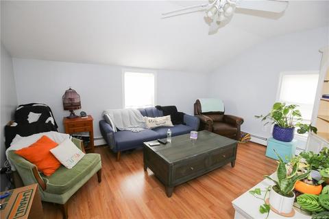 27 Everett St, Pawtucket, RI 02861 photo 7