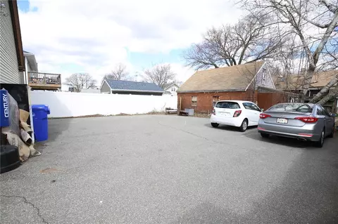 27 Everett St, Pawtucket, RI 02861 photo 27