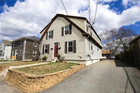 27 Everett St, Pawtucket, RI 02861 photo 3