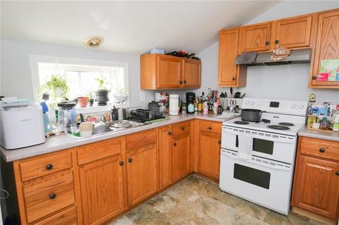 27 Everett St, Pawtucket, RI 02861 photo 6