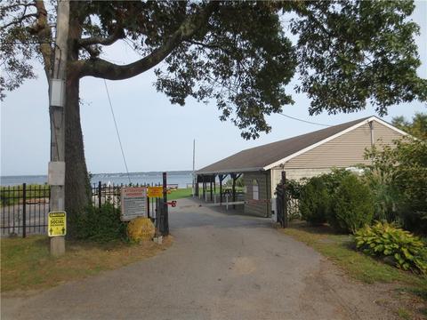 19 Riptide Dr, Saunderstown, RI 02874 photo 5