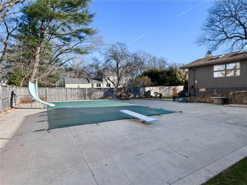 128 Red Chimney Dr, Warwick, RI 02886 photo 26