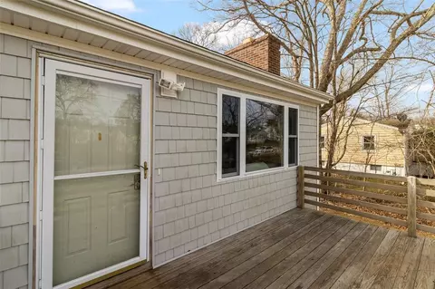 9 Mockingbird Ln, Westerly, RI 02891 photo 5