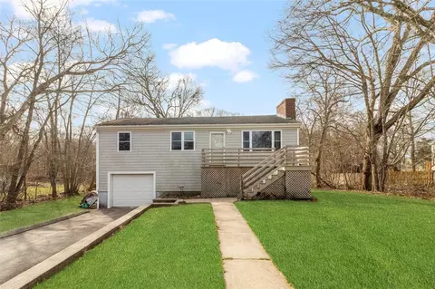 9 Mockingbird Ln, Westerly, RI 02891 photo 1
