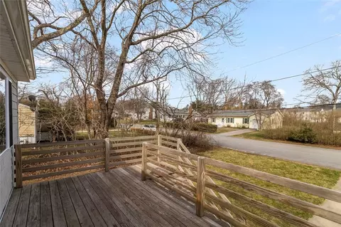 9 Mockingbird Ln, Westerly, RI 02891 photo 4