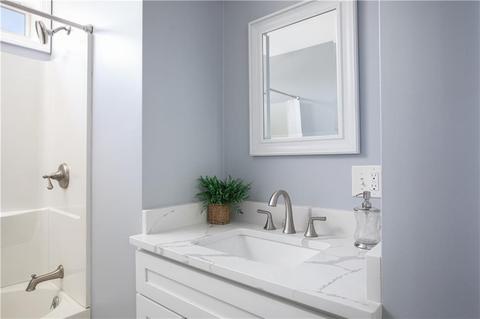 30 Meadowbrook Ave, Warwick, RI 02889 photo 14