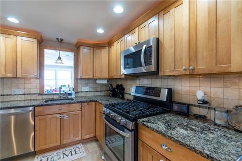 63 Deborah Rd, Warwick, RI 02888 photo 14