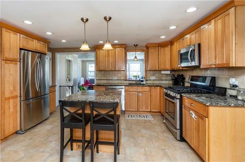 63 Deborah Rd, Warwick, RI 02888 photo 12