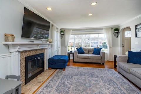 63 Deborah Rd, Warwick, RI 02888 photo 9