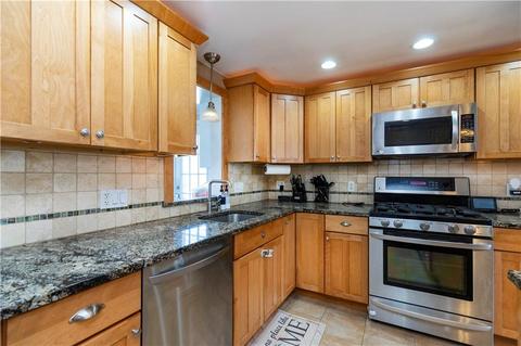 63 Deborah Rd, Warwick, RI 02888 photo 17