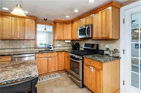 63 Deborah Rd, Warwick, RI 02888 photo 13