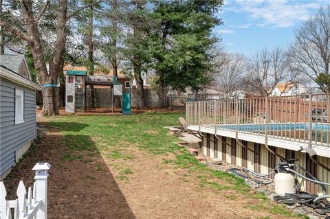 174 Rivulet St, Woonsocket, RI 02895 photo 25