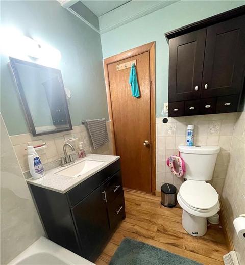893 Main Ave, Warwick, RI 02886 photo 14