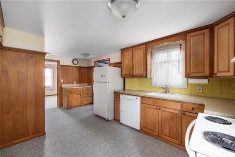 47 Deborah Rd, Warwick, RI 02888 photo 8