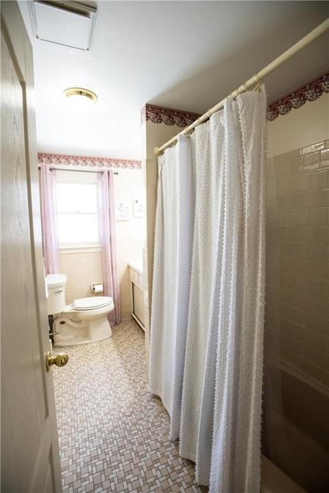 24 Longmeadow Ave, Middletown, RI 02842 photo 13