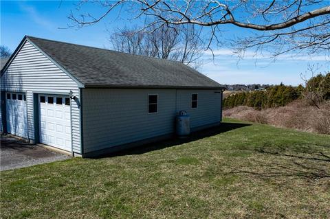 24 Longmeadow Ave, Middletown, RI 02842 photo 15