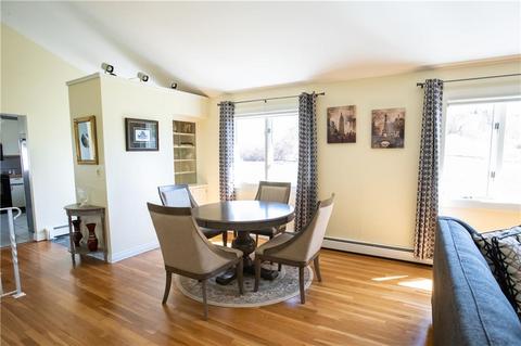 24 Longmeadow Ave, Middletown, RI 02842 photo 4