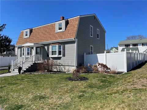 363 Smith St, Fall River, MA 02721 photo 2