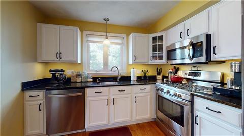 501 Brookhaven Ln, Woonsocket, RI 02895 photo 11